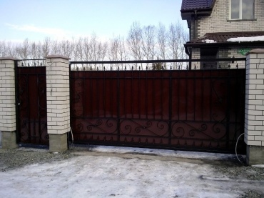 Автоматические раздвижные подвесные ворота уличные
